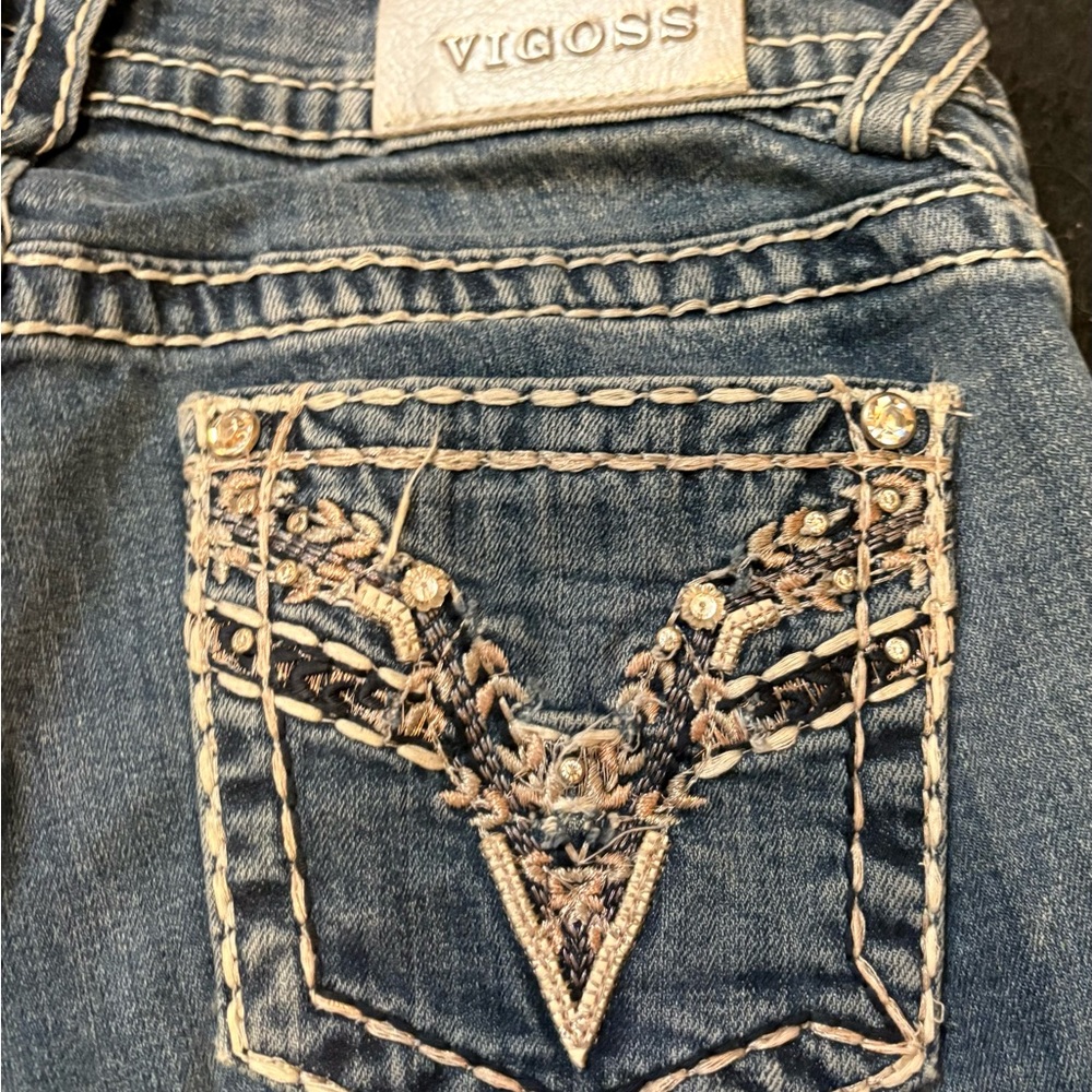Vigoss Women's Denim with Embroidered Pocket